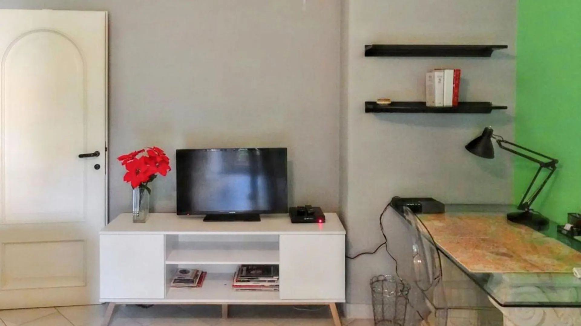 Charming Apartment Near The Colosseum In Roma - 55 Sqm - Balcony