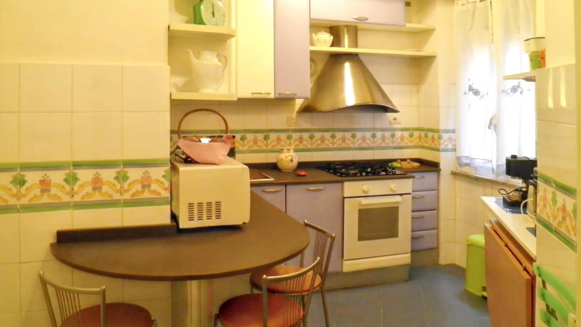Charming Apartment Near The Colosseum In Roma - 55 Sqm - Balcony  Rome